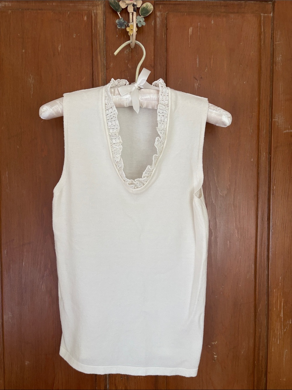 Cream Lace-Trim Sleeveless Top